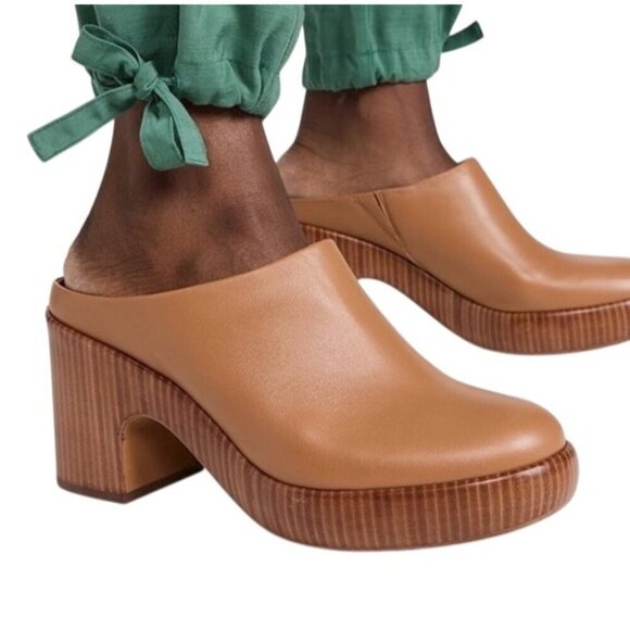 VINCE Navina sheepskin leather Clogs caramel Tan platform Size 6.5 quiet luxury - Picture 1 of 16